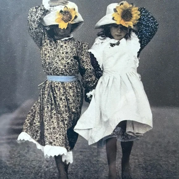 “Girlfriends” - two adorable girls in vintage dresses & hats with sunflowers - Picture 2 of 7